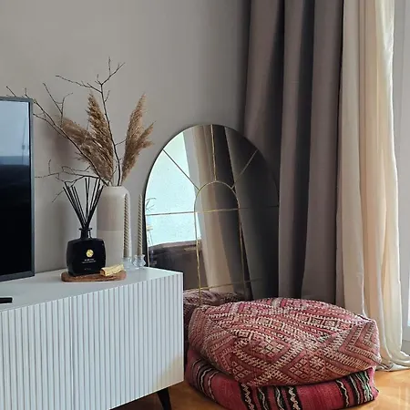 Am Waldrand Mit Einzelgarage, Nähe City, Messe&flughafen