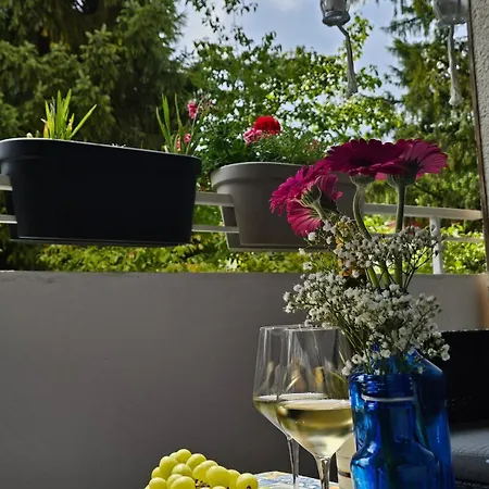 Am Waldrand Mit Einzelgarage, Nähe City, Messe&flughafen Leinfelden-Echterdingen