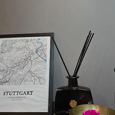 Am Waldrand Mit Einzelgarage, Nähe City, Messe&flughafen Apartment *